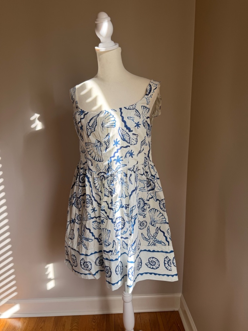 NWT H&M White Mini Dress with Blue Seashell Print - Picture 6 of 8